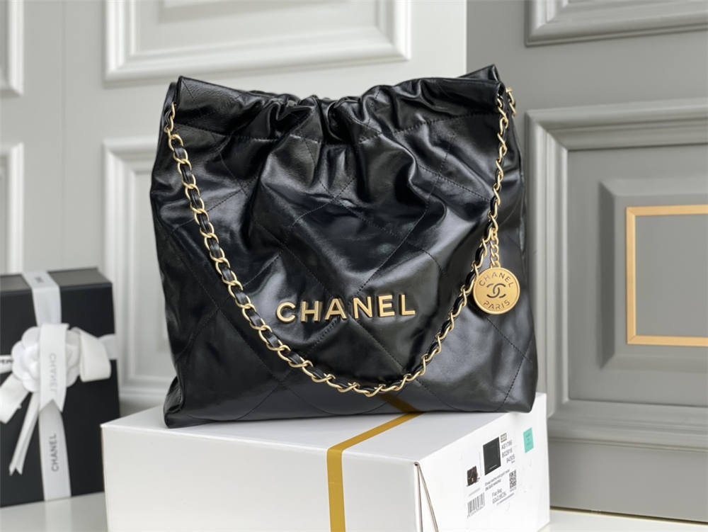 Chanel 22 bag 35cm small 2025 new 